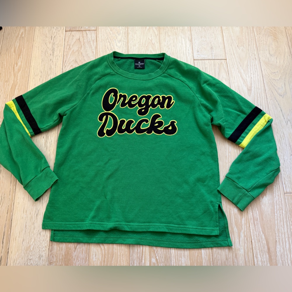 Colosseum Oregon Ducks Sweatshirt Womens XL Green Pullover Script Logo Raglan
